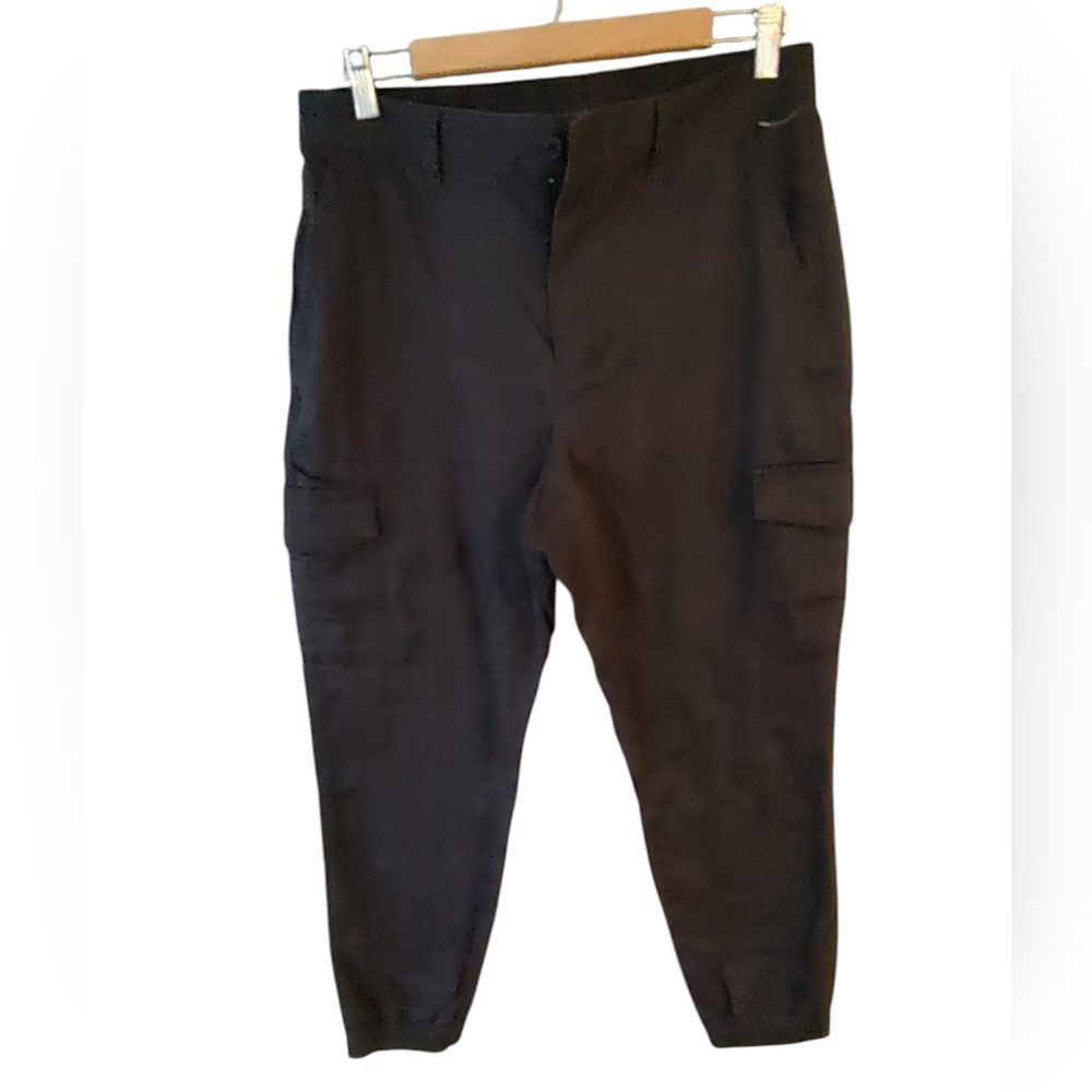 NWOT- Gap Washed Black Girlfriend Jogger Size 12